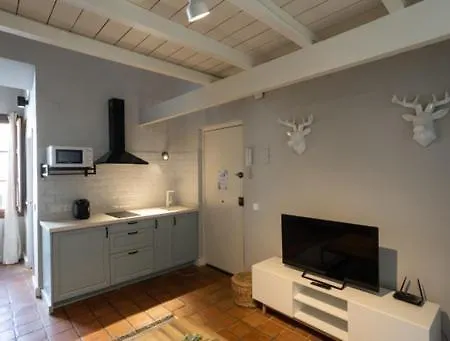 Life M&p Apartment *