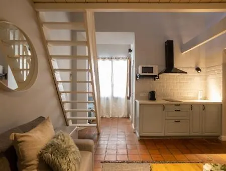 Life M&p Apartment